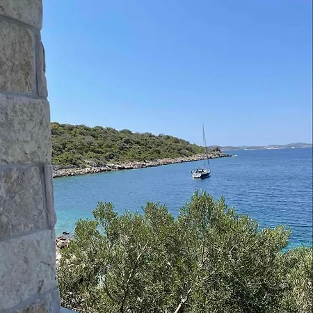 Beach Ivana Apartment