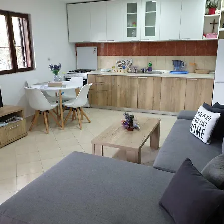 Beach Ivana Apartment Mali Drvenik